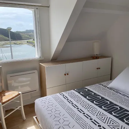Appartement T2 Vue Mer Sauzon Terrasse Et Parking Prives Exterior photo