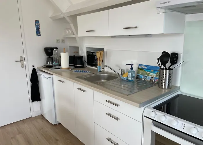 Appartement T2 Vue Mer Sauzon Terrasse Et Parking Prives
